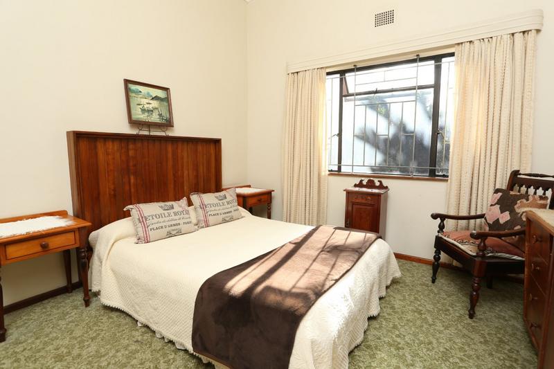 5 Bedroom Property for Sale in Mossel Bay Central Western Cape